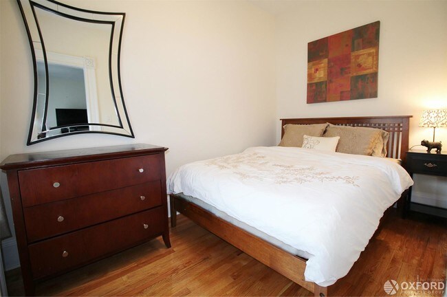 Foto del edificio - 104 E 17th St
