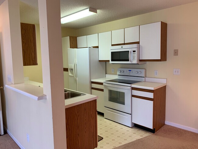 Foto del edificio - 2136 Clearwater Dr