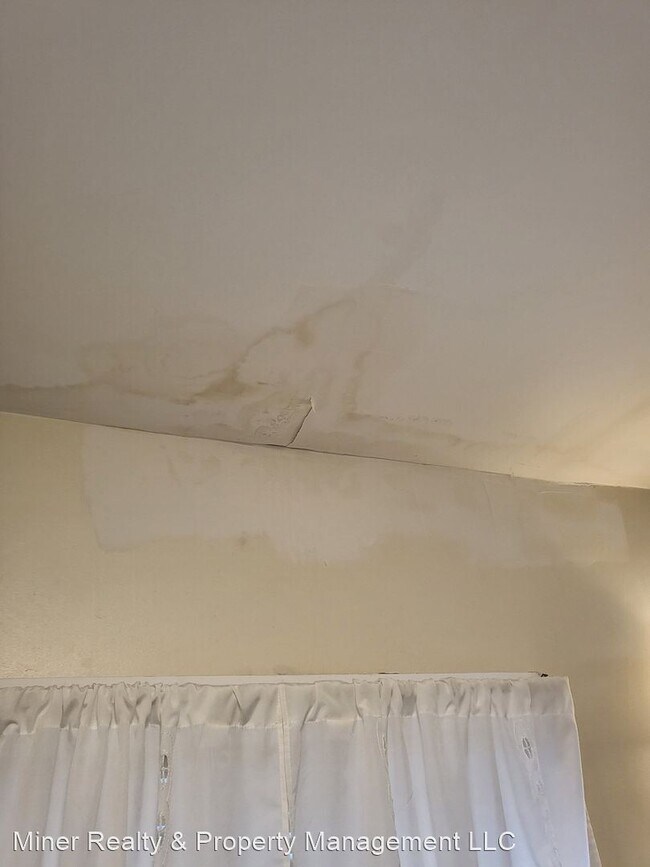 Foto del edificio - 5 br, 2 bath House - 406 Mayberry RD