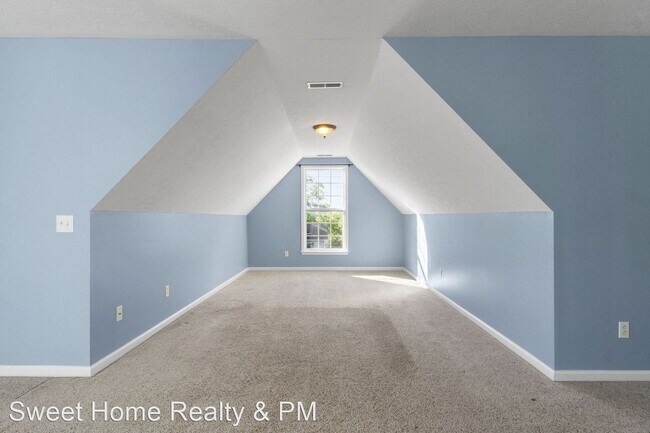 Building Photo - 5 br, 3 bath House - 153 Lizzie Rd