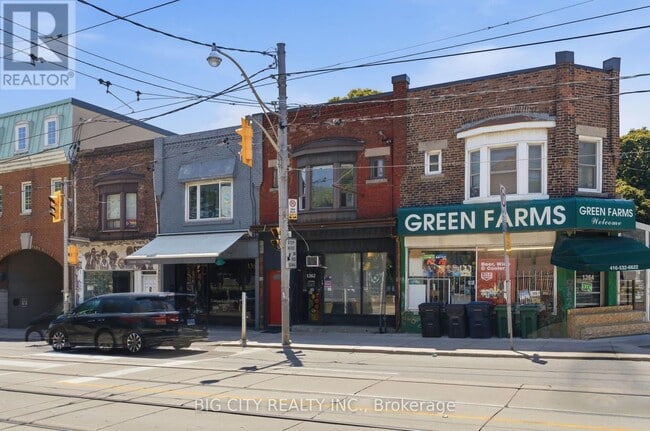 Building Photo - 1362 Bathurst St