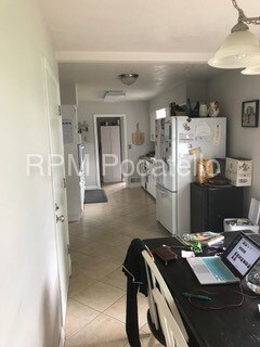 Foto del edificio - 1824 E Center St