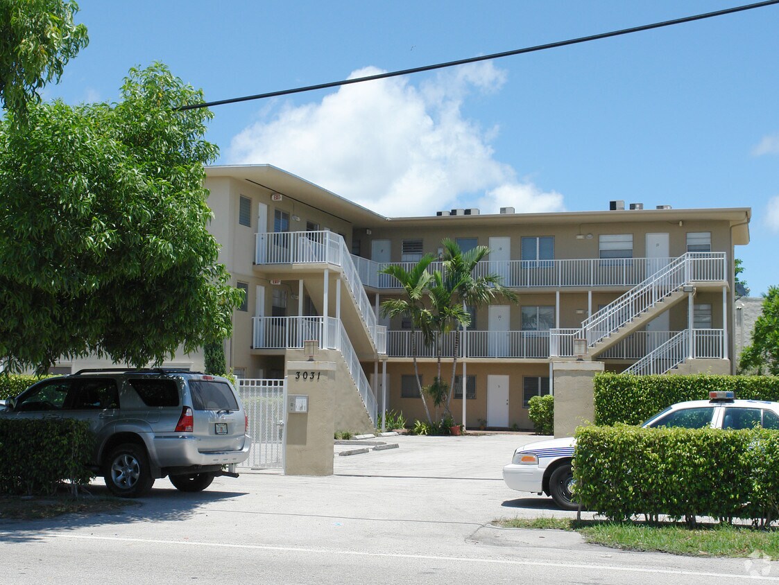 Foto del edificio - 3031 SW 27th Ave