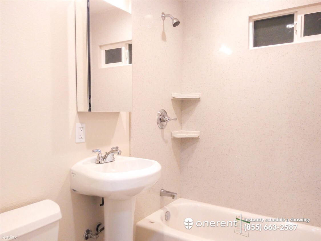 Foto principal - 363 Stoneford Ave