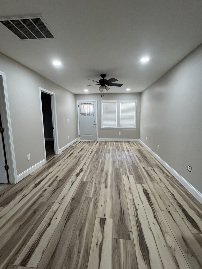 Living Room - 408 John St