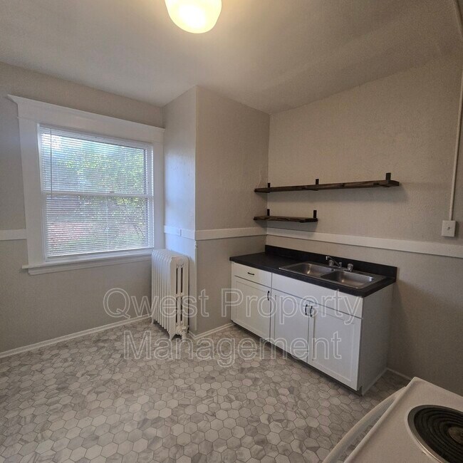 Foto del edificio - 424 Lafayette Ave SE