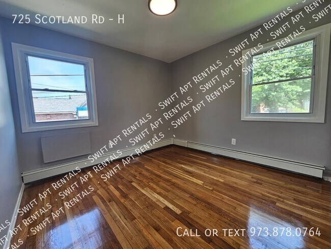 Foto del edificio - 725 Scotland Rd