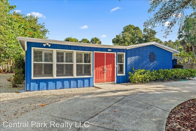 Building Photo - 3 br, 2 bath House - 1033 Shadow Lawn Way