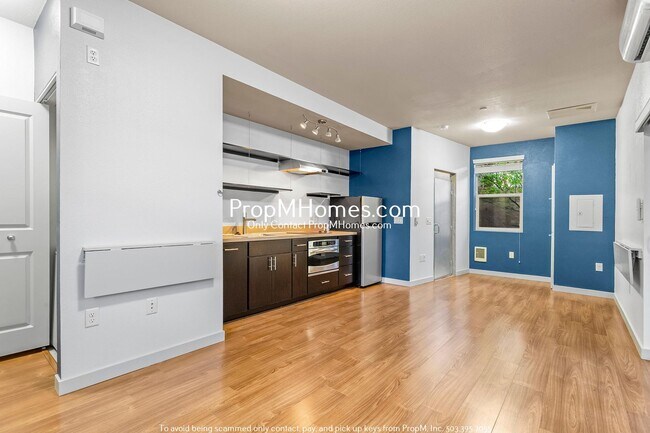 Building Photo - Modern Studio in the Heart of SE!