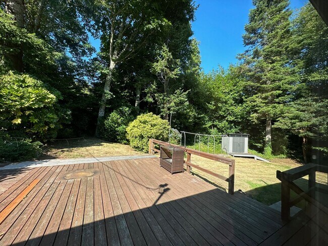 Foto del edificio - Beautiful Home in Astoria!