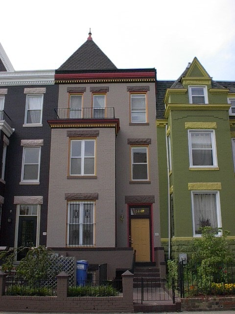 Building Photo - 1448 Newton St NW