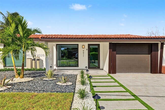 Foto del edificio - 4611 SW 34th Dr