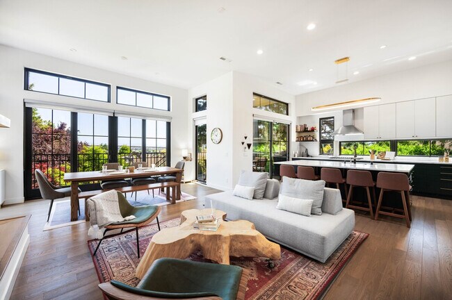 Foto del edificio - 3826 Meridian Ave N