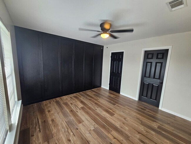 Foto del edificio - 2 Bedroom 2 bath for lease