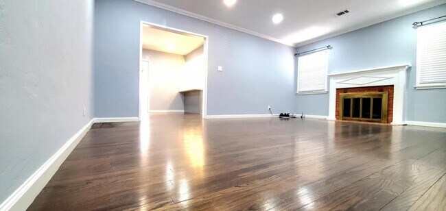 Foto del edificio - 6428 Monterey Rd