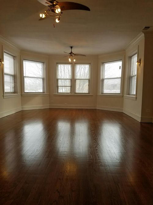 Foto principal - 4834 N Springfield Ave