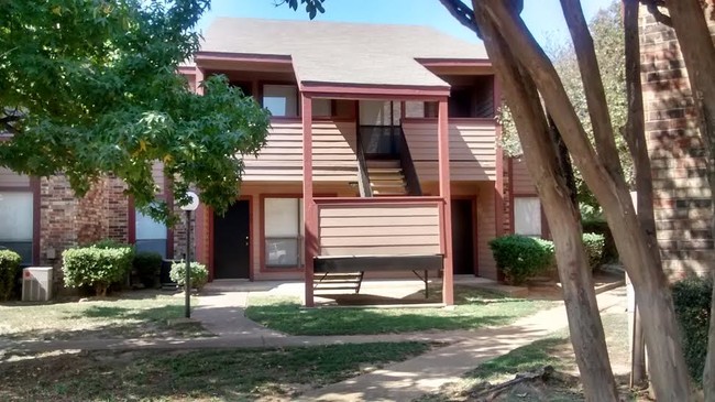 Building Photo - Stoneridge Apartments