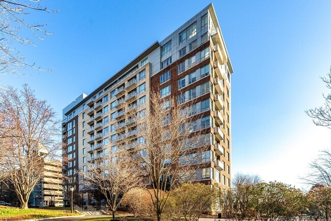 Building Photo - 100 Station Landing