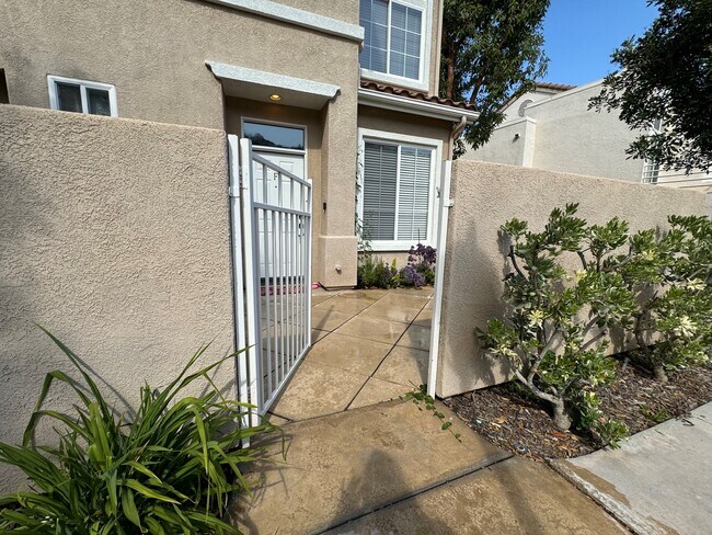 Foto del edificio - 25532 Schubert Cir