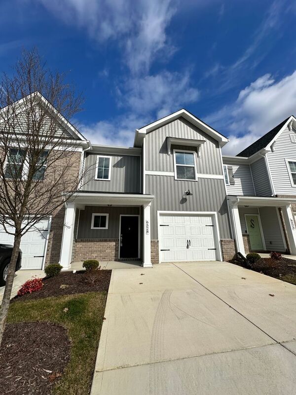 6528 Bolles Landing Ct, Chester, VA 23831 Townhome Rentals in Chester