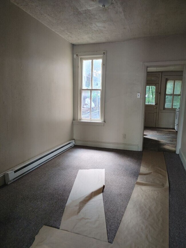 Building Photo - 2 br, 1 bath House - 246 KINGS MILL ROAD