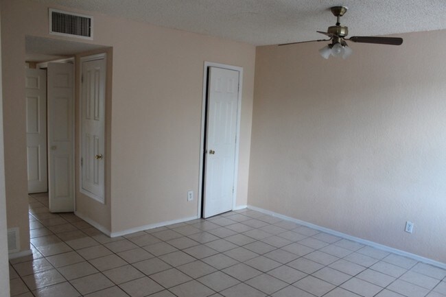 Foto del edificio - 440 Camino Vencejo