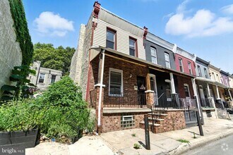 Building Photo - 144 N Dearborn St