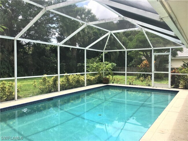Foto del edificio - 5227 Selby Dr
