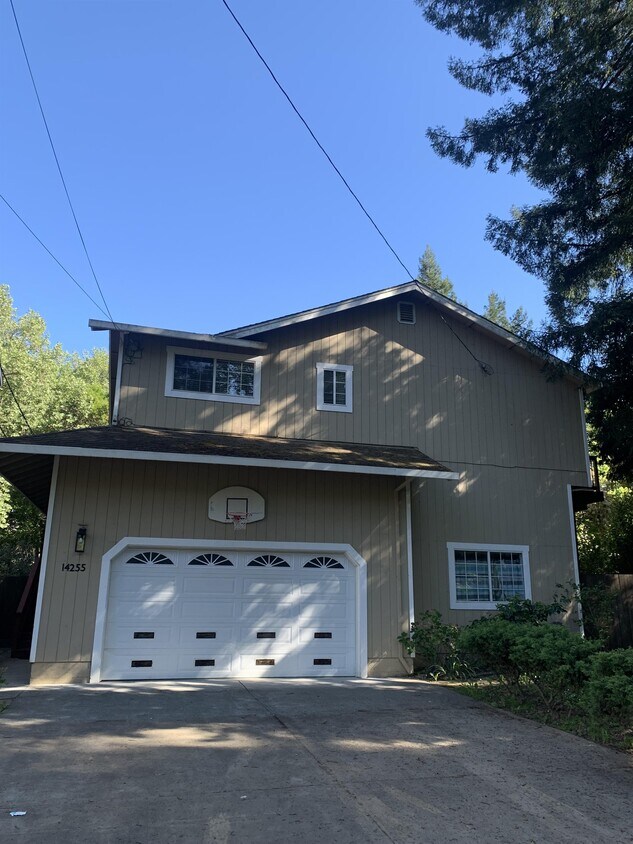 14255 Mill St, Guerneville, CA 95446 House Rental in Guerneville, CA