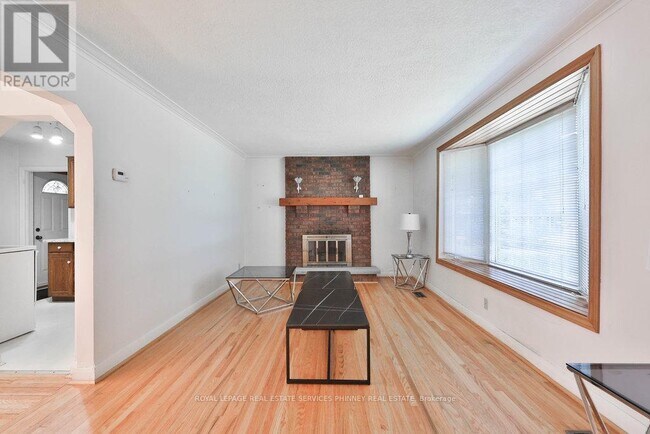 Building Photo - 72 Oriole Ave