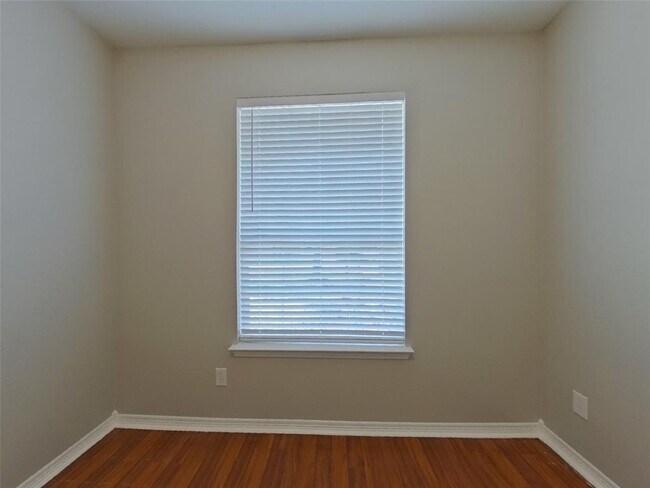 Foto del edificio - 28818 Hidden Cove Dr