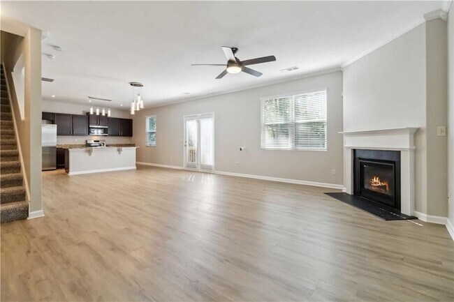 Foto del edificio - 100 Heritage Club Cir