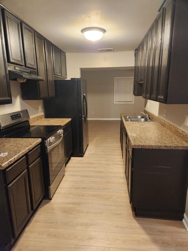 Foto del edificio - 6354 Shannon Pkwy