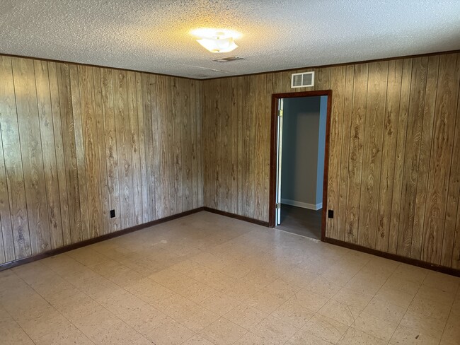 Building Photo - 30126 Butler Rd