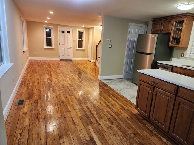 Foto del edificio - 6514 Blair Rd NW