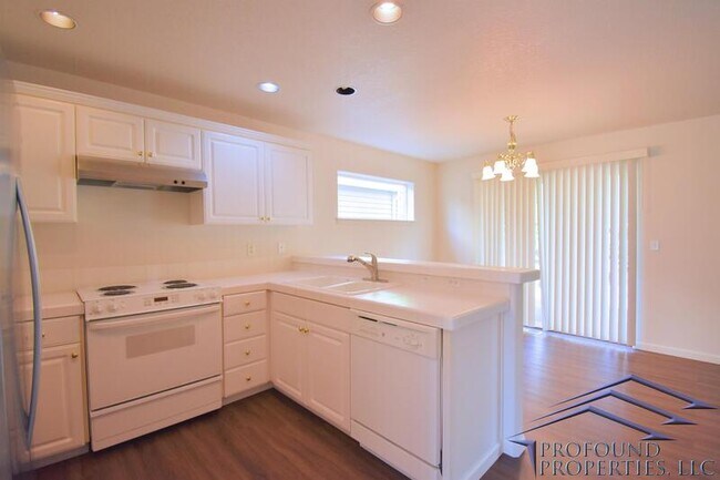 Building Photo - 16671 NW Arizona Dr