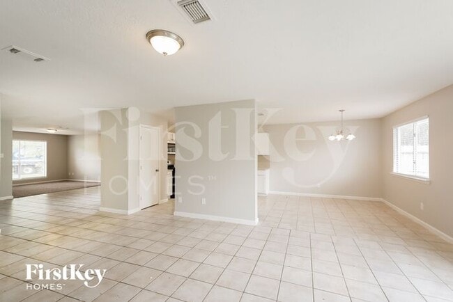 Building Photo - 28819 Raestone St