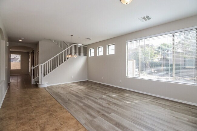 Building Photo - 3151 S Southwind Dr
