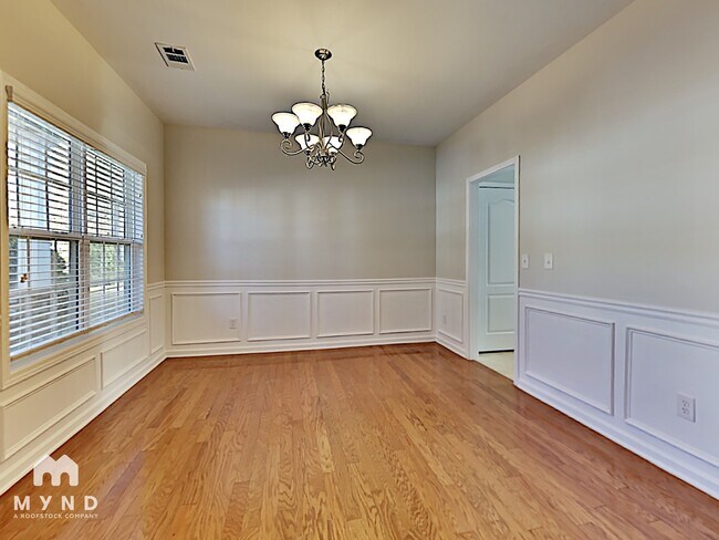 Foto del edificio - 525 Vickers Ln