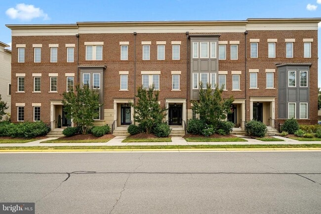 Building Photo - 22788 Sagamore Square