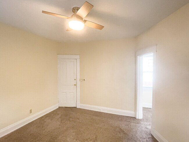 Building Photo - 3648 Hyde Park Ave