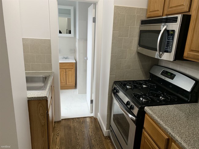Building Photo - 1 br, 1 bath  - 600 W 163rd St