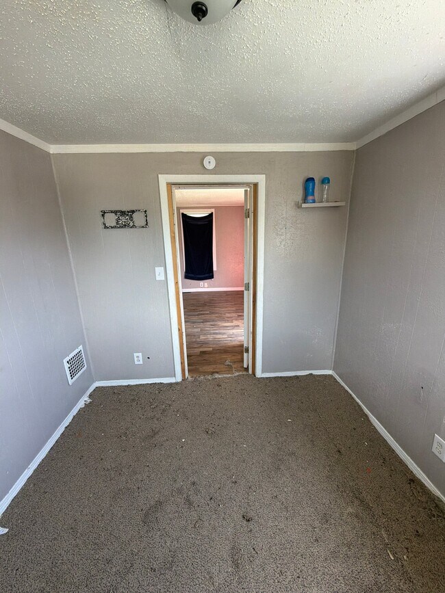 Foto del edificio - 329 Park Ln