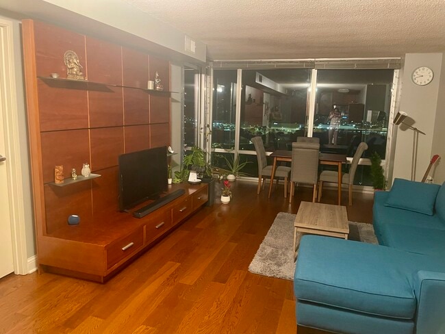 living room - 9655 Woods Dr