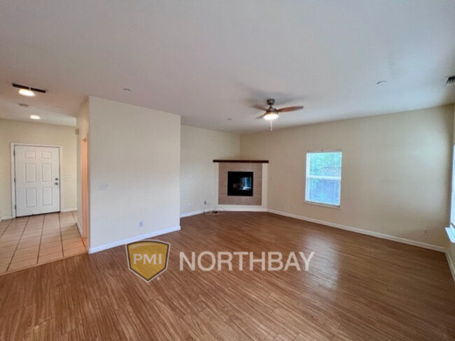 Foto del edificio - 101 Legacy Ct