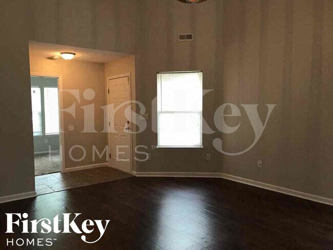 Foto del edificio - 5339 Greensward Ln