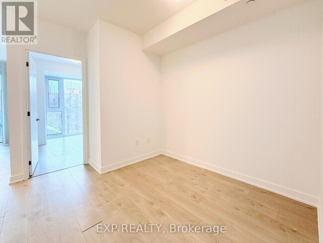 Building Photo - 50 Wellesley St E