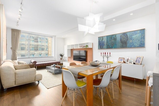Foto del edificio - 150 Columbus Ave