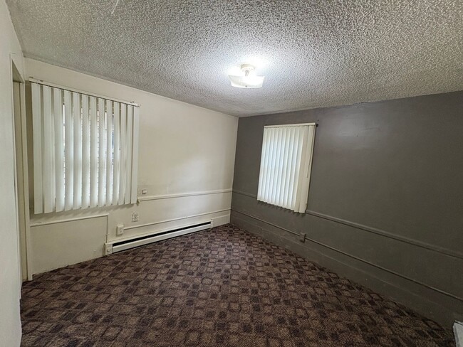 Building Photo - 1520 A St