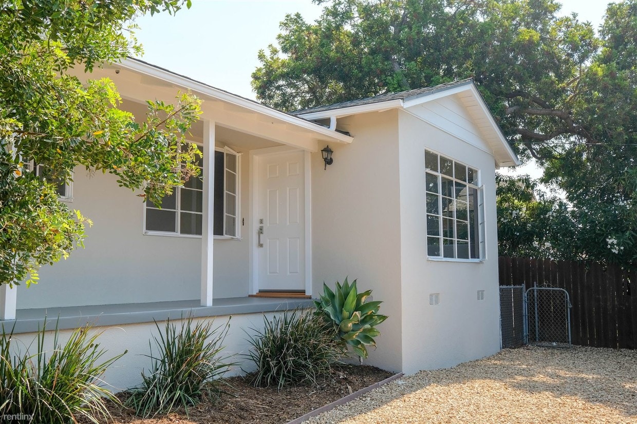 Foto principal - 2 br, 1.5 bath House - 3122 Foothill Rd